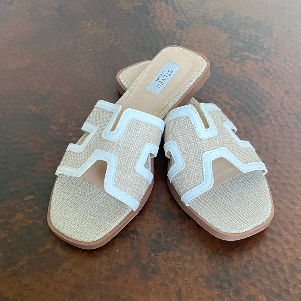 Steve Madden Beige and White Women's Sandals